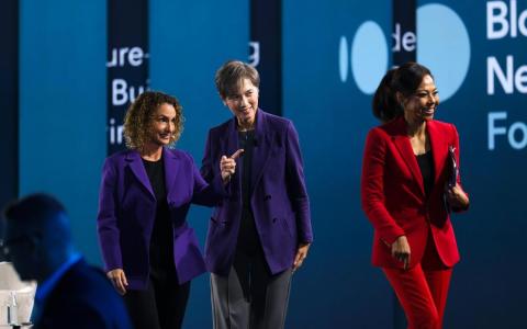 杨莉明：人工智能重塑职业 应思考教育初衷与方向 