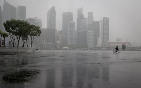 未来两周下午多雷阵雨 最高温近34摄氏度