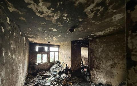 香港宏福苑大火现场采集到七处棚网没有达到阻燃标准 