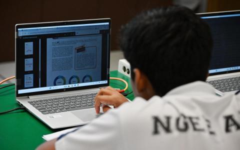 个人学习电子配备提前半小时锁机 学生忧自习受限