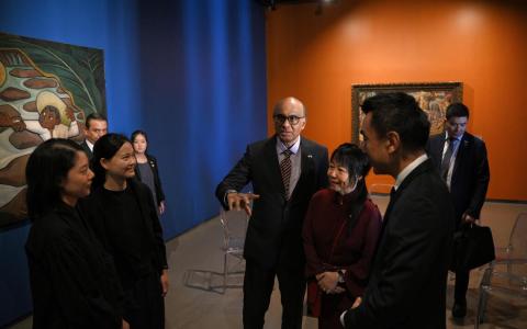 尚达曼：新加坡在动荡世界中须保持谦逊 在合作中汲取各国之长