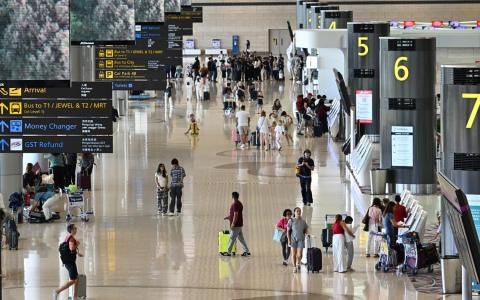 IATA：明年全球航空乘客量料首破50亿人次