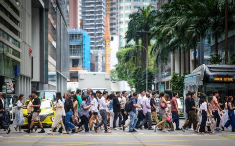 我国第三季就业人口明显增长 裁员人数略增