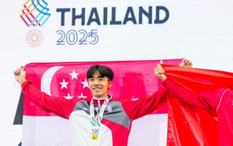 ⁠潘安胜赢得男子竞技体操鞍马银牌，并期待在星期五的跳马决赛再接再厉。（新加坡体育理事会提供）