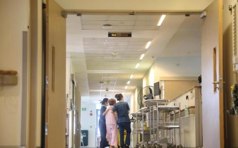 尚达曼：控制医疗支出上涨 采用全民医保和共付机制分担医疗费