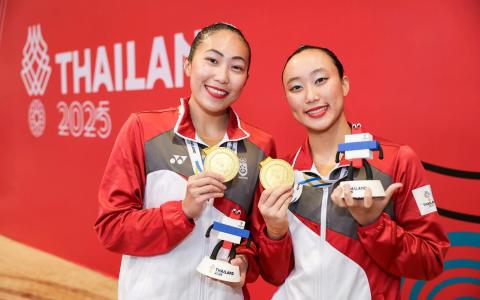 苏俐妃（左）和张嬿的组合以474.5046的总分夺冠，比排名第二的东道主泰国队高出超过92分，算得上是“碾压式胜利”。（海峡时报）