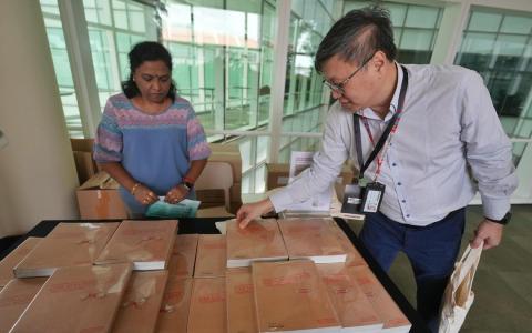 《信天翁档案：揭开新马分家内情》已正式发行。（档案照片）