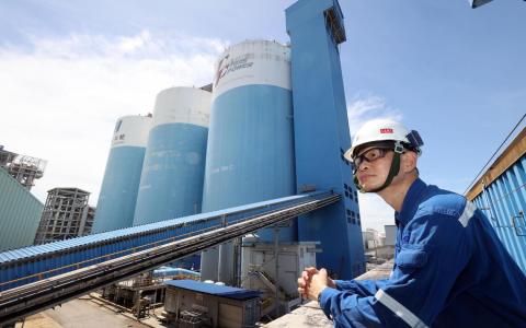 拟2028年告别燃煤发电 我国能源转型“牵一发动全身”