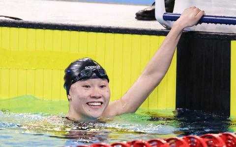 我国女将颜欣慧在女子800米自由泳摘金。（海峡时报）