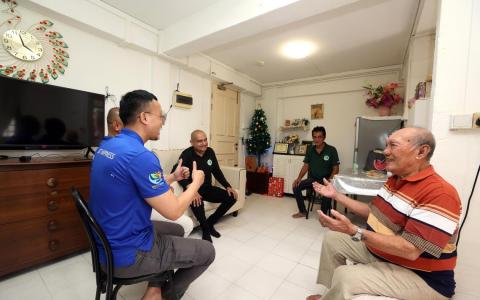 回教中途之家圣诞节 “幸福计划” 助弱势家庭改造居所