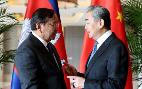 泰柬边境局势改善居民可回家 中国呼吁全面持久停火