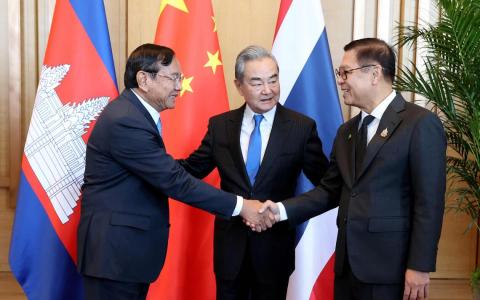 中柬泰外长云南举行三方会谈 声明重建政治互信维护地区和平