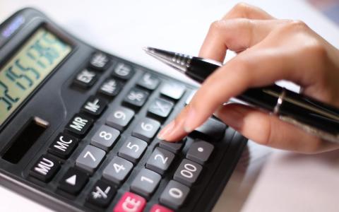 建屋局计算系统出错 18市镇将补发180万元津贴