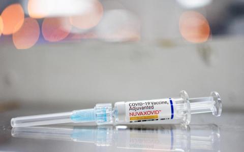 公众1月可到特定全科诊所 接种诺瓦瓦克斯冠病疫苗