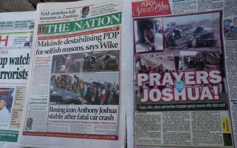 英拳击手约书亚已出院 肇事汽车超速爆胎酿祸