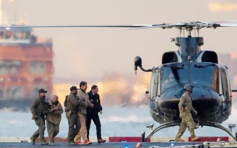 马杜罗首次出庭面控 特朗普声称掌控委内瑞拉