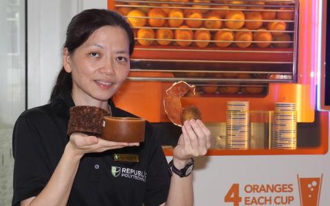 聚焦废弃物高值化 橙皮变身可降解花盆