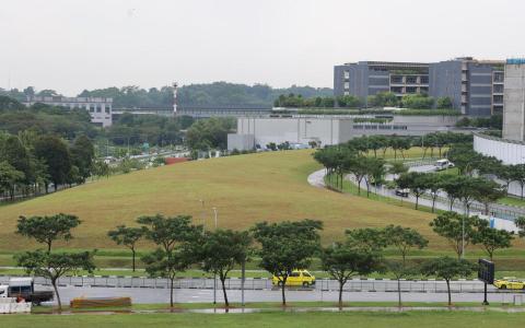 兀兰17通道执行共管公寓地段仅三方竞标 尺价再创新高