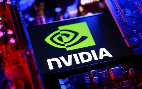 特朗普下令对少数先进晶片征收25%关税