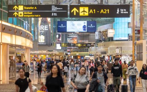 樟宜机场去年客运量近7000万人次创新高 中国旅客最多