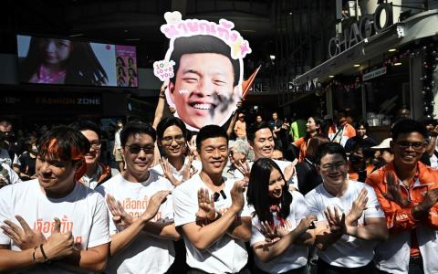 银弹攻势民族主义改革牌纷出招 泰国选战白热化  人民党民调仍最高