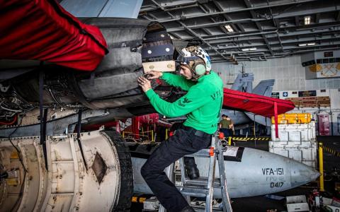 特朗普再施压伊朗达成协议 称下一次袭击将更惨烈