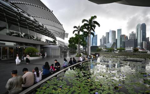 企发局去年助2400企业转型加强竞争力 年营收料增123亿元