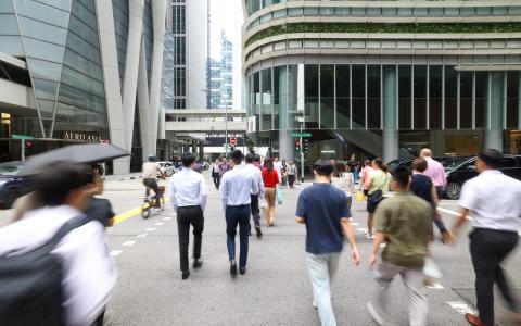 劳动市场第17季度扩张 去年就业人数增近6万