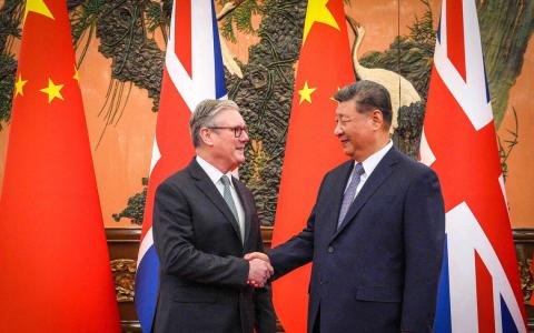 【视频】中英首脑会谈 北京对英实施单方面免签