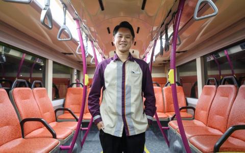 三家公共巴士业者开出2万元签约金 盼吸引本地居民当车长 