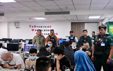 柬埔寨警方突击赌场酒店 逮捕805名涉诈骗外国人