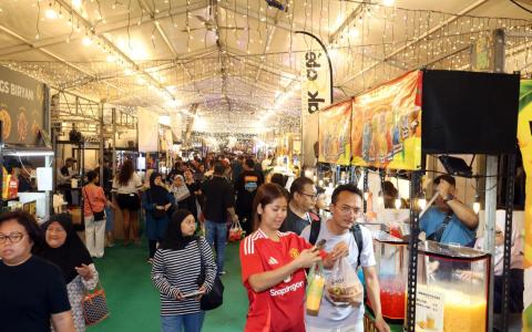 北部最大斋戒月市集开幕 三巴旺精神甘榜风情洋溢