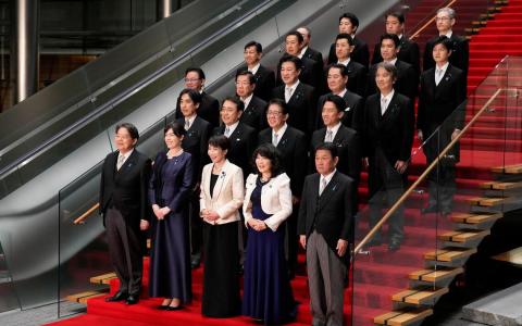 高市早苗高票蝉联日本第105任首相