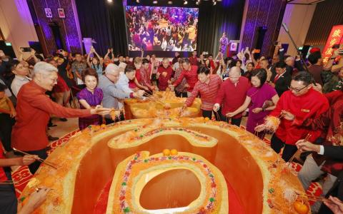 颜金勇:AI是当下发展基础 企业须主动转型提高生产力