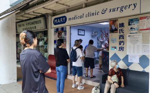 春节吃喝过量和烟霾双重影响 诊所求医人数激增