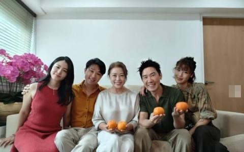 向云指孩子们都很乐意跟他们一起去拜年。（受访者提供）