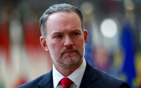 美国海关局宣布停收加征关税 美方称贸易协议仍有效