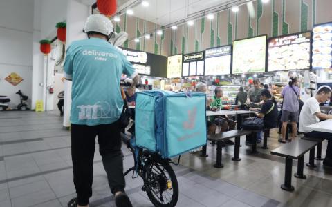 送餐平台Deliveroo 3月退出新加坡市场 工会准备提供协助