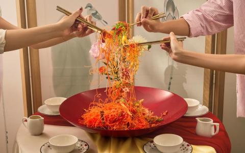 若在行动之前多一分思考，在热闹之中保有分寸，节庆依然可以欢欣热烈，却不致流于失控。（档案照片）