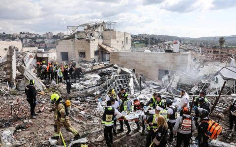 伊朗报复波及周边国家 迪拜等国际机场遇袭