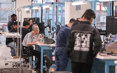 2月电子业采购经理指数环比上扬0.2点至51.3，更是已连续第九个月处于扩张状态，并且达到2025年1月以来最高水平。（档案照片）