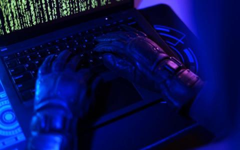 政府助关键信息基建侦测网袭 非关键系统监管或更严