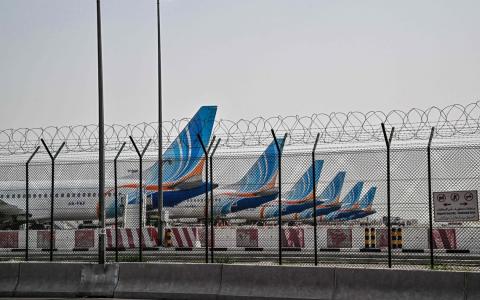 一名韩国议员星期二称，政府正探讨是否能将在中东地区的韩国公民移送到其他邻国。图为迪拜机场的停机坪。（法新社）