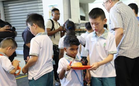 部分学生来自较富裕家庭 李智陞：学校须营造多元环境促进学生交流