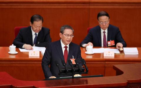 中国经济迎“4”增速时代  以稳制乱质量为先 