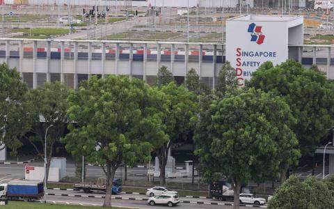 去年近10万人次考车 及格率逐年下降