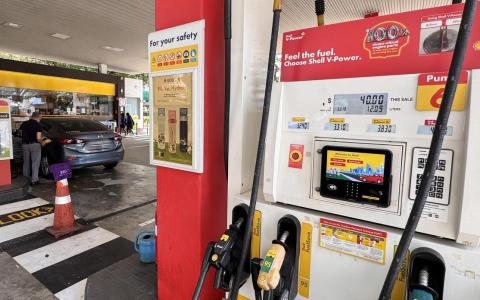 国际油价大跌 本地油商95汽油售价反涨至少1角