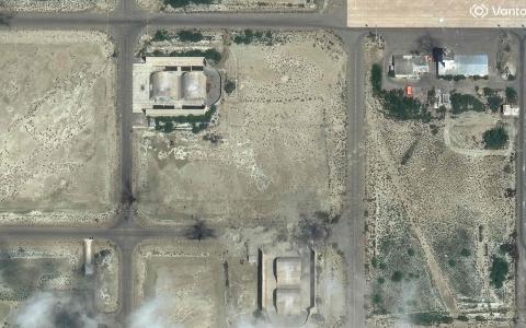 除了画飞机，还有一些爆炸画面让人摸不清真假，以及人工智能生成画面如美军被伊朗生擒、迪拜的大楼被袭击等等。（法新社）