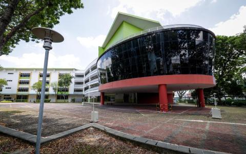 海星附小明年录取女生 校舍重建家长关注通勤与上课时间