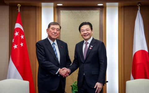 黄总理会见三位日本前首相 讨论深化新日合作